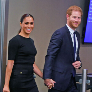 Meghan Markle et le prince Harry ont payé une soirée à tous leurs employés. 
Le prince Harry, duc de Sussex et Meghan Markle, duchesse de Sussex, lors de la célébration du "Nelson Mandela International Day" au siège de l'ONU à New York. Le Prix Nelson Mandela des Nations Unies a été décerné à Mme Marianna V. Vardinoyannis de Grèce et au Dr Morissanda Kouyate de Guinée. New York. 