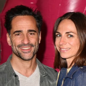 Florent Peyre et sa compagne Virginie Stref lors de l'avant-première du film "Notre tout petit mariage" à l'UGC Bercy à Paris le 25 avril 2023. © Veeren / Bestimage 