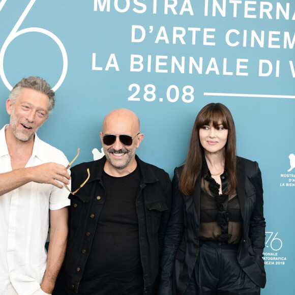 Vincent Cassel, le réalisateur Gaspar Noé et Monica Bellucci - Photocall du film "Irreversible Inversion Integrale" lors du 76ème Festival du Film de Venise à Venise en Italie, le 31 août 2019 