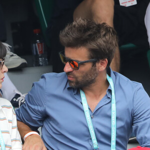 Nolwenn Leroy et son compagnon Arnaud Clément dans les tribunes des Internationaux de France de Tennis de Roland Garros à Paris, le 10 juin 2018. © Dominique Jacovides - Cyril Moreau/Bestimage 