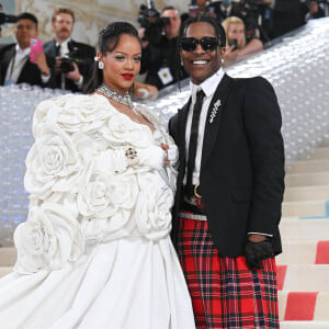 Rihanna et ASAP Rocky - Les célébrités arrivent à la soirée du "MET Gala 2023" à New York le 1er mai 2023.