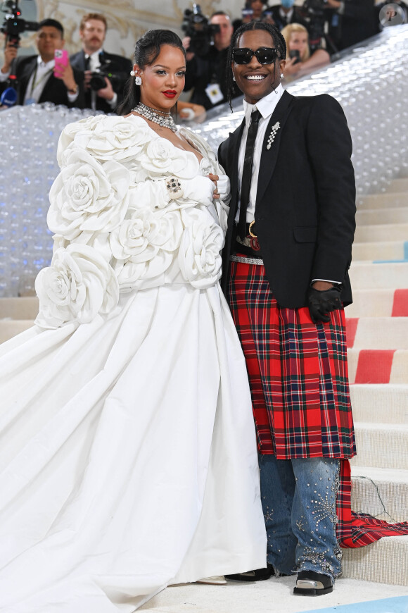 Rihanna et ASAP Rocky - Les célébrités arrivent à la soirée du "MET Gala 2023" à New York le 1er mai 2023.