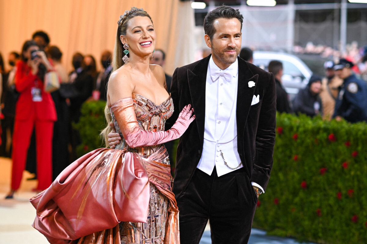 Photo Blake Lively Et Ryan Reynolds Tapis Rouge Du Met Gala 2022 Au photo-blake-lively-et-ryan-reynolds-tapis-rouge-du-met-gala-2022-au