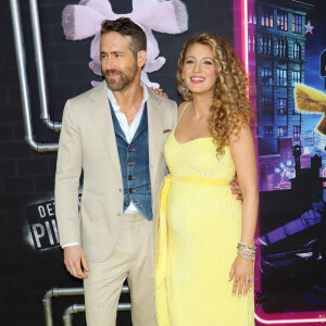 Ryan Reynolds et sa femme Blake Lively enceinte à la première de Pokemon Detective Pikachu au Military Island sur Times Square à New York, le 2 mai 2019.
