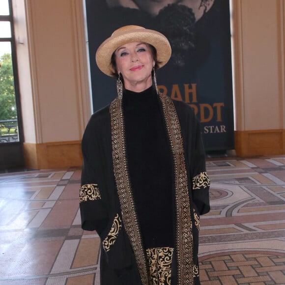 Anny Duperey - Vernissage de l'Exposition " Sarah Bernhardt - Et la Femme créa la Star " au Petit Palais à Paris, France, le 12 Avril 2023. © Bertrand Rindoff / Bestimage 