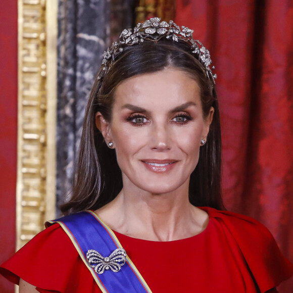 La reine Letizia d'Espagne - Dîner d'état en l'honneur du président de Colombie et de sa femme au palais royal à Madrid. Le 3 mai 2023