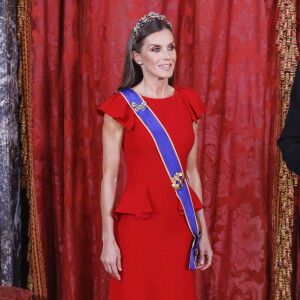 La reine Letizia d'Espagne - Dîner d'état en l'honneur du président de Colombie et de sa femme au palais royal à Madrid. Le 3 mai 2023