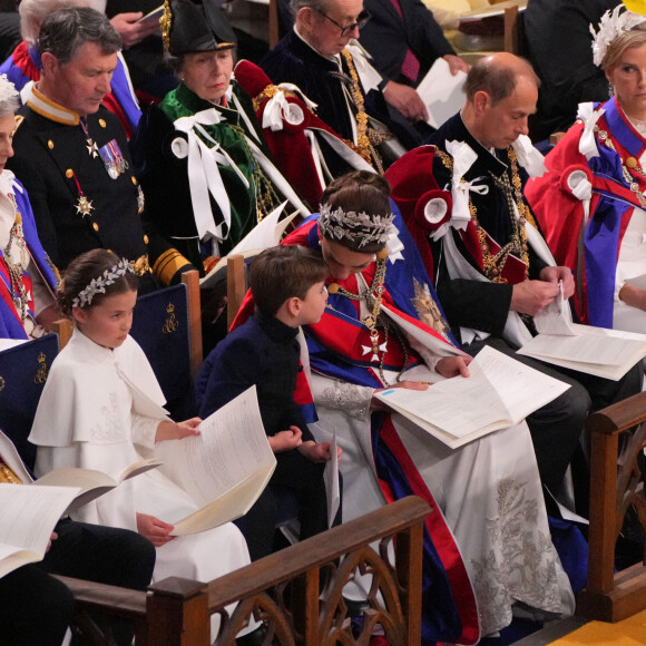 Le prince William, prince de Galles, et Catherine (Kate) Middleton, princesse de Galles, La princesse Charlotte de Galles, Le prince Louis de Galles, Le prince Edward, duc d'Edimbourg et Sophie, duchesse d'Edimbourg - Les invités à la cérémonie de couronnement du roi d'Angleterre à l'abbaye de Westminster de Londres, Royaume Uni, le 6 mai 2023. 