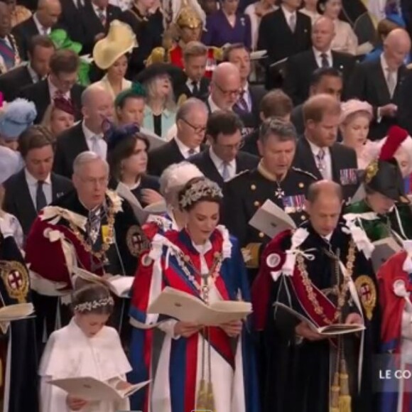 Le prince Louis a disparu du couronnement pendant plusieurs minutes. @ France 2