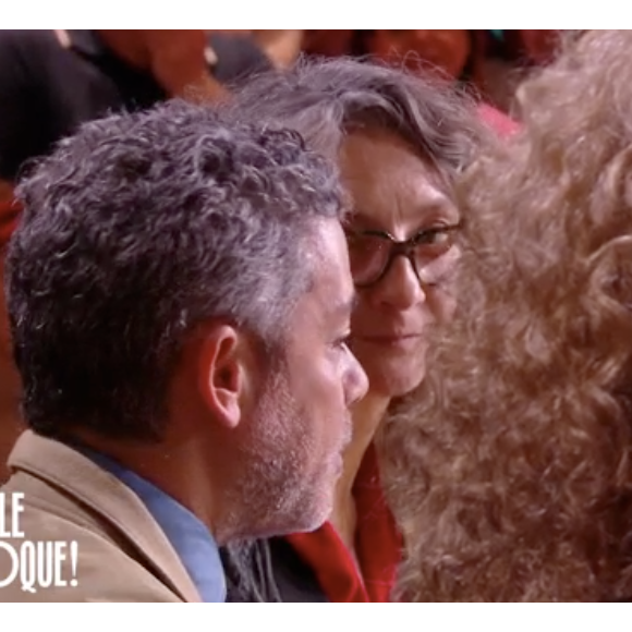 Manu Payet et Corinne Masiero dans "Quelle Epoque !" sur France 2, le 6 mai 2023.
