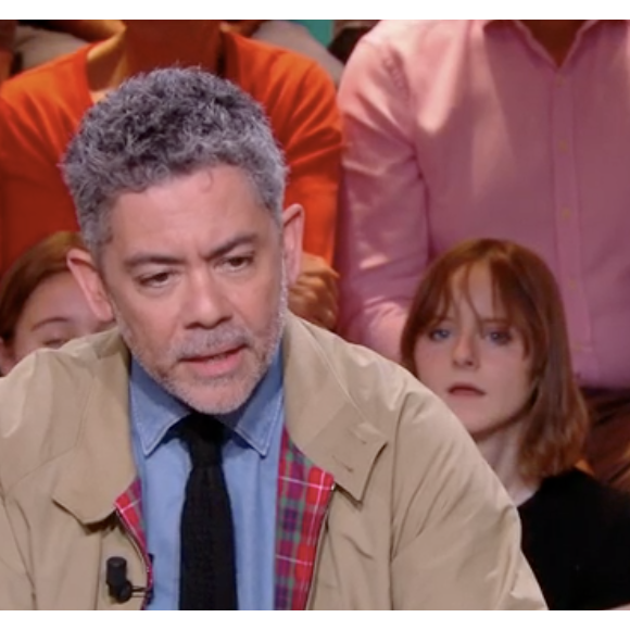 Manu Payet dans "Quelle Epoque !" sur France 2, le 6 mai 2023.