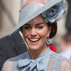 PHOTOS Kate Middleton dégaine un imposant chapeau : garden party so chic à Buckingham avec William