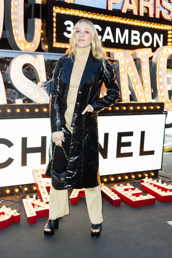 Chloë Sevigny - Photocall du défilé Chanel Collection Croisière 2024 au Paramount Studios à Los Angeles le 9 mai 2023. © Olivier Borde / Bestimage
