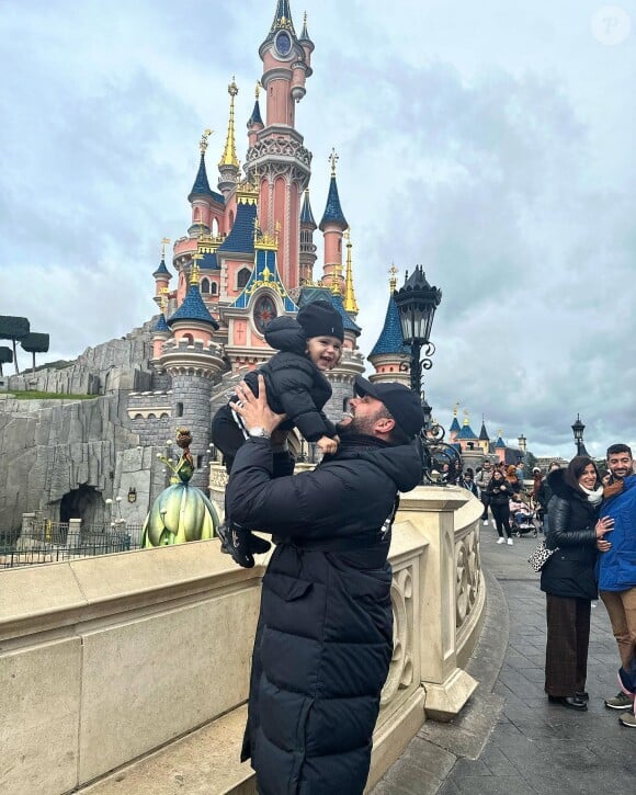 Nikola Lozina et son fils Zlatan à Disney, mars 2023