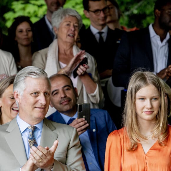 Le roi Philippe de Belgique et la princesse Eleonore - La famille royale Belge à l'occasion des 10 ans de royauté du roi Philippe assiste à une garden-party au domaine royal du château de Laeken avec 600 Belges de tout le pays le 13 mai 2023.
