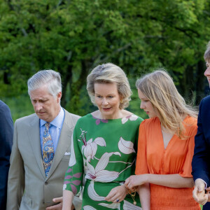 La reine Mathilde et le roi Philippe de Belgique, le prince Gabriel, le prince Emmanuel et la princesse Eleonore - La famille royale Belge à l'occasion des 10 ans de royauté du roi Philippe assiste à une garden-party au domaine royal du château de Laeken avec 600 Belges de tout le pays le 13 mai 2023.