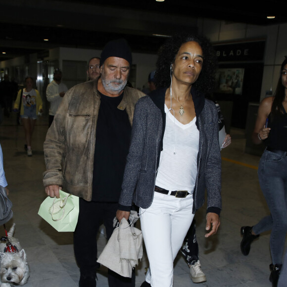Luc Besson et Virginie Besson-Silla - Les célébrités arrivent à l'aéroport de Nice, à la veille du 76ème festival international du film de Cannes (16 - 27 mai 2023), le 15 mai 2023. 