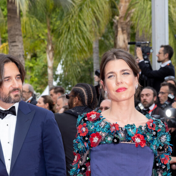 Dimitri Rassam et Charlotte Casiraghi - Montée des marches du film " Jeanne du Barry " pour la cérémonie d'ouverture du 76ème Festival International du Film de Cannes, au Palais des Festivals à Cannes. Le 16 mai 2023 © Olivier Borde / Bestimage 