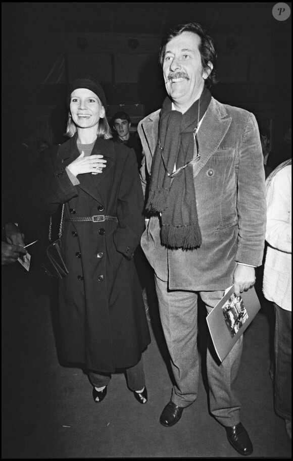 Archives - Jean Rochefort et Nicole Garcia à la première de la chanteuse Barbara à l'hippodrome de Pantin en 1981.