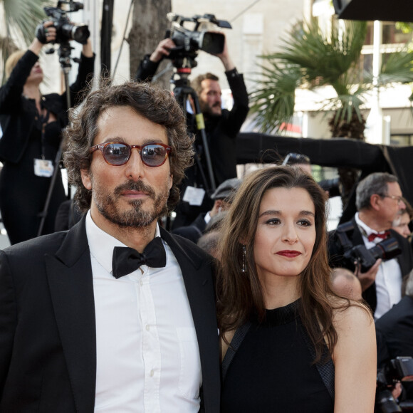 Vincent Elbaz et Fanny Conquy - Montée des marches du film "Hors Normes" pour la clôture du 72ème Festival International du Film de Cannes. Le 25 mai 2019 © Jacovides-Moreau / Bestimage 