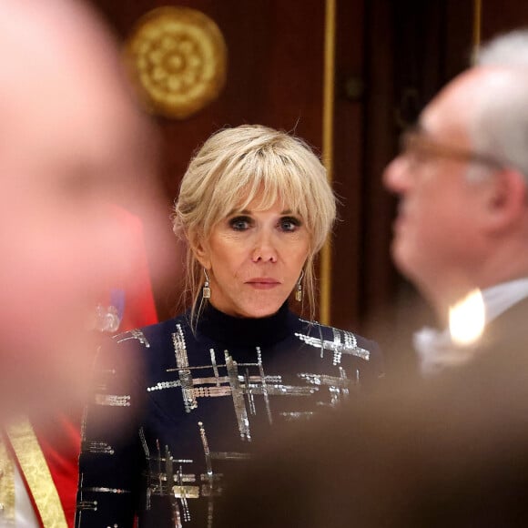 Brigitte Macron au dîner d’Etat offert en l’honneur du Président de la République et de sa femme par le Roi des Pays- Bas au palais royal à Amsterdam le 11 avril 2023. © Dominique Jacovides / Bestimage