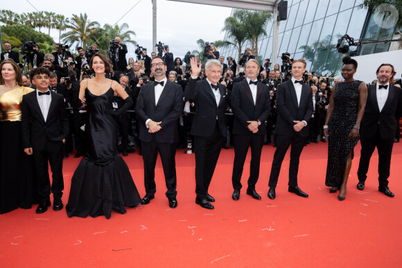 Kathleen Kennedy, Ethann Isidore, Phoebe Waller-Bridge, James Mangold, Harrison Ford, Mads Mikkelson, Boyd Holbrook, Shaunette Renée Wilson, Simon Emanuel - Montée des marches du film « Indiana Jones et le cadran de la destinée (Indiana Jones and the Dial of destiny) » lors du 76ème Festival International du Film de Cannes, au Palais des Festivals à Cannes. Le 18 mai 2023 © Olivier Borde / Bestimage