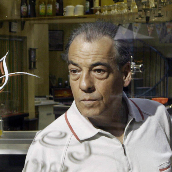 Ses obsèques se sont déroulées le 17 mai 2023
Michel Cordes dans le bar du Mistral lors d'un épisode de Plus Belle la Vie 