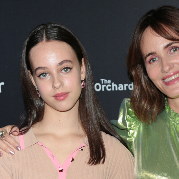 Tess Barthélémy, Judith Godrèche à la première de "Under The Eiffel Tower" lors du 34ème Festival International du Film de Santa Barbara, le 7 février 2019.
