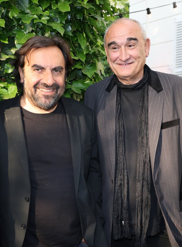Exclusif - André Manoukian et Pascal Nègre - Première édition du "Prix Aznavour des Mots d'Amour" à l'Hôtel Particulier de Paris le 22 mai 2023. © Coadic Guirec/Bestimage 