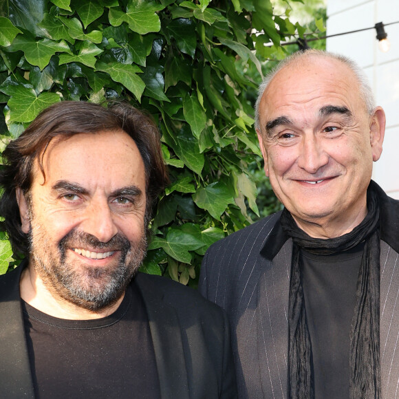 Exclusif - André Manoukian et Pascal Nègre - Première édition du "Prix Aznavour des Mots d'Amour" à l'Hôtel Particulier de Paris le 22 mai 2023. © Coadic Guirec/Bestimage 