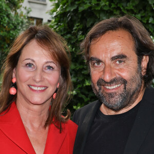 Exclusif - Ségolène Royal et André Manoukian - Première édition du "Prix Aznavour des Mots d'Amour" à l'Hôtel Particulier de Paris le 22 mai 2023. © Coadic Guirec/Bestimage 