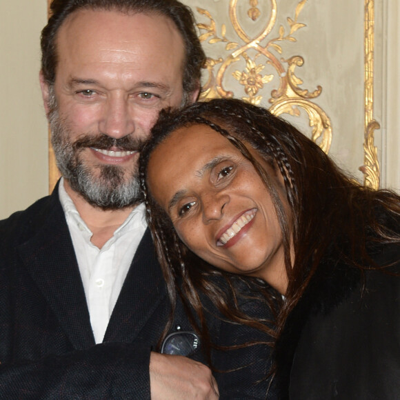 Vincent Perez et sa femme Karine Silla - Présentation du film "Euforia" de Valeria Golino à l'ambassade d'Italie à Paris, France, le 10 janvier 2018. © Veeren/Bestimage 