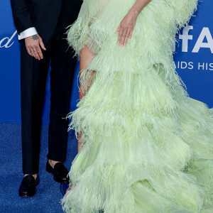 Tom Kaulitz et sa femme Heidi Klum - Photocall du gala de l'AmFar 2023 à l'Hôtel du Cap-Eden-Roc, Antibes, lors du 76ème Festival International du Film de Cannes. Le 25 mai 2023. © Moreau-Jacovides / Bestimage 