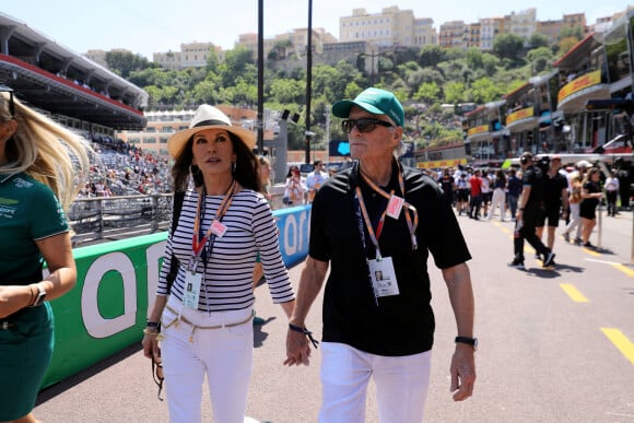 Michael Douglas et sa femme Catherine Zeta-Jones lors des qualifications du Grand Prix de Formule 1 (F1) de Monaco, le 27 mai 2023. © Jean-François Ottonello/Nice Matin/Bestimage 