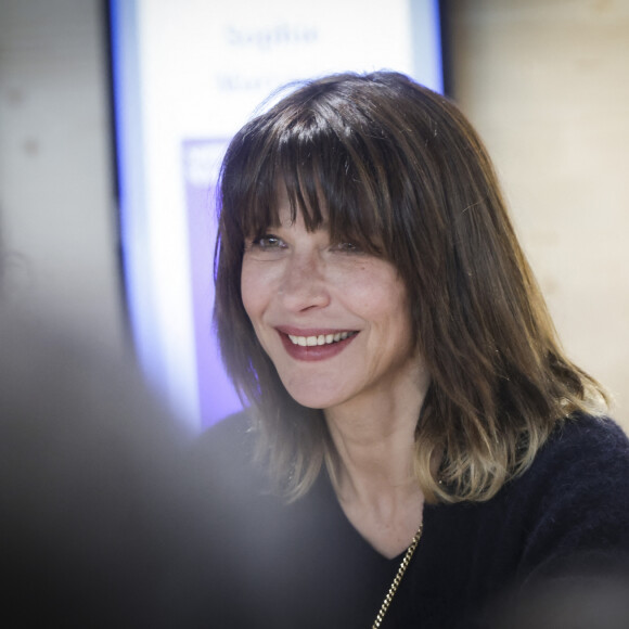 Sophie Marceau, pour la promotion de son livre "La Souterraine" publié chez Seghers au Festival du Livre de Paris 2023 au Grand Palais Éphémère. Paris le 22 avril 2023 - © Jack Tribeca / Bestimage