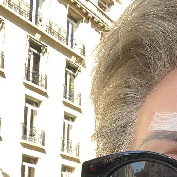 Elle s'est dévoilée en pleine convalescence
Françoise Laborde opérée, elle donne de ses nouvelles sur Instagram, le 2 juin 2023