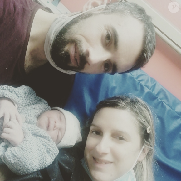 Ludovica et son mari à la maternité, le 7 février 2021.
© Instagram familletuzzolixxl