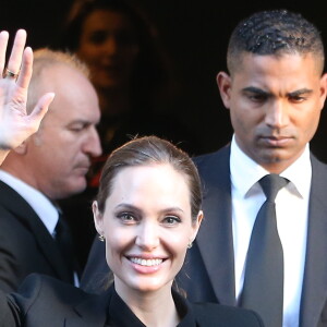 Brad et Angelina Jolie à la sortie de l'avant-première de "World War Z" a Paris le 03 juin 2013.
© Bordenave-Moreau / Bestimage
