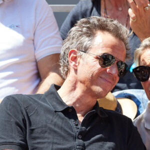 Anne-Sophie Lapix et son mari Arthur Sadoun en tribunes lors des Internationaux de France de tennis de Roland Garros 2023 à Paris, France, le 4 juin 2023. © Cyril Moreau/Bestimage