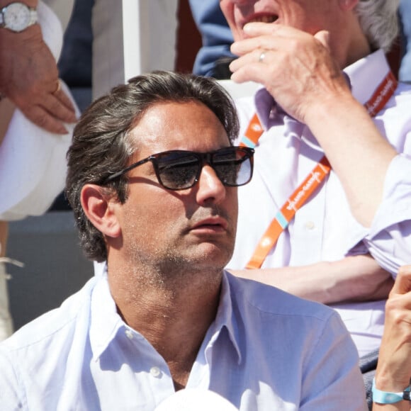 Sylvie Tellier et son mari Laurent Schenten en tribunes lors des Internationaux de France de tennis de Roland Garros 2023 à Paris, France, le 4 juin 2023. © Cyril Moreau/Bestimage