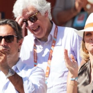 Sylvie Tellier et son mari Laurent Schenten en tribunes lors des Internationaux de France de tennis de Roland Garros 2023 à Paris, France, le 4 juin 2023. © Cyril Moreau/Bestimage