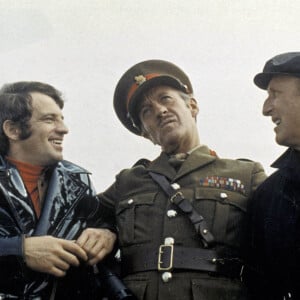 Archives - Jean-Paul Belmondo, David Niven et Bourvil sur le tournage du film "Le cerveau". 1968 