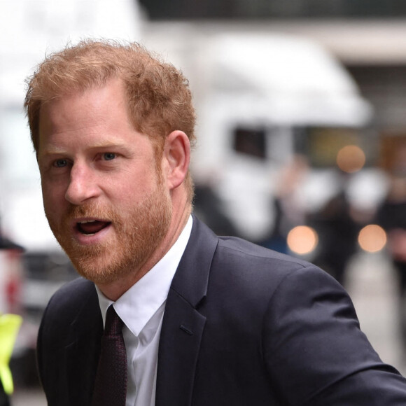 Le prince Harry arrive devant la Haute Cour de Londres, le 6 juin 2023.