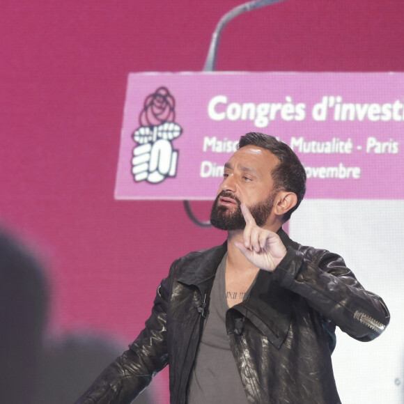 Exclusif - Cyril Hanouna - Sur le plateau de l'émission TPMP (Touche Pas à Mon Poste) présentée en direct par C.Hanouna et diffusée sur C8 - Paris le 17/04/2023 - © Jack Tribeca / Bestimage