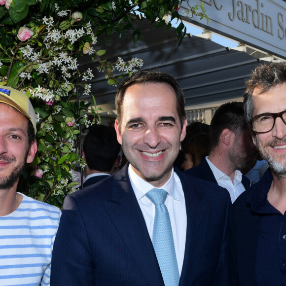 Exclusif - Vincent Dedienne, Vincent Pimont, managing director The Peninsula Paris et Guillaume Canet à la soirée Jardin Secret sur le rooftop de l'hôtel The Peninsula Paris le 7 juin 2023. © Rachid Bellak / Bestimage