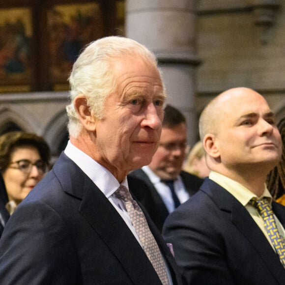 Très proche d'Elizabeth, elle aurait obtenu l'assurance écrite qu'elle pourrait publier un 3e livre à propos de leur collaboration.
Le roi Charles III d'Angleterre, assiste à la nouvelle série de concerts du Wigmore Hall à l'église catholique romaine St James. Londres, le 6 juin 2023