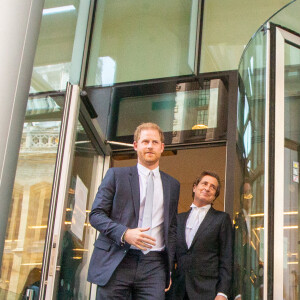 L'avocat du prince, David Sherborne - Le prince Harry, duc de Sussex, quitte la Haute Cour de Londres au deuxième jour de son témoignage contre un tabloïd accusé de piratage de messageries téléphoniques. C'est la première apparition d'un membre de la famille royale à la barre en plus d'un siècle. Londres, le 7 juin 2023. © Tayfun Salci / Zuma Press / Bestimage 