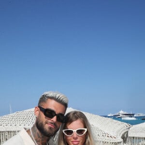 Et pour elle, il y a un vrai changement sur leur organisme.
Exclusif - Thibault Garcia et sa compagne Jessica Thivenin (Les Marseillais) - Hublot fête l'arrivée de la nouvelle Big Bang Unico à la boutique de Saint-Tropez au restaurant Verde Beach à Ramatuelle, Côte d'Azur, France, le 12 juillet 2022. © Luc Boutria/Nice Matin/Bestimage