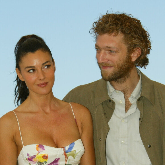 Archives - Monica Bellucci et Vincent Cassel lors du photocall du film ''Irréversible'' pendant le 55ème Festival de Cannes, le 24 mai 2002. ©Frédéric Piau/Bestimage 