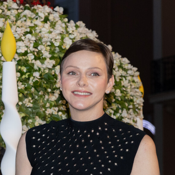 La princesse Charlene de Monaco - La famille princière de Monaco partage le gâteau d'anniversaire dans le cadre des commémorations du centenaire du prince Rainier III le 31 mai 2023.  © Olivier Huitel/Pool Monaco/Bestimage 